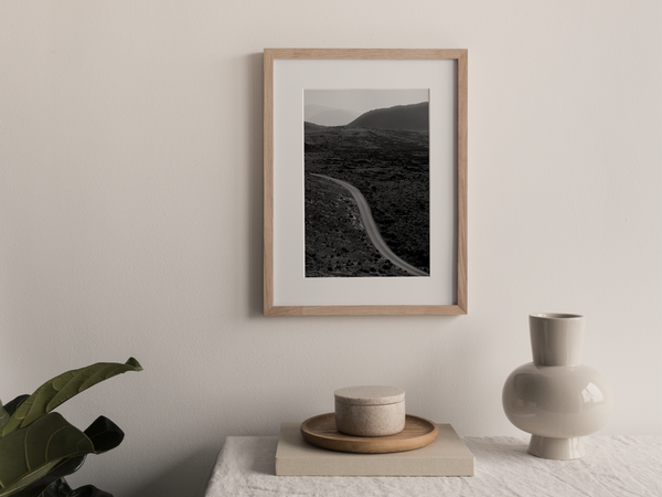 Road (I), Lanzarote, 2021 by Serena Morandi | DeCasa -ヨーロッパのアート＆ポスターセレクトショップ | スペイン・カナリア諸島 | ランサローテ島 | 風景写真 | モノクロ写真