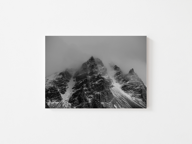 Misty Glacier | Iceland, 2017 by Serena Morandi | DeCasa -ヨーロッパのアート＆ポスターセレクトショップ| アイスランド | 氷河 | 風景写真 | モノクロ写真